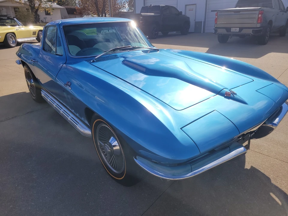 1965 Chevrolet Corvette C2 - Image 6 of 31