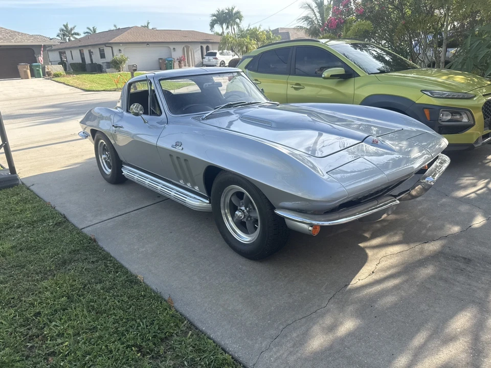 1965 Chevrolet Corvette C2 - Image 14 of 16
