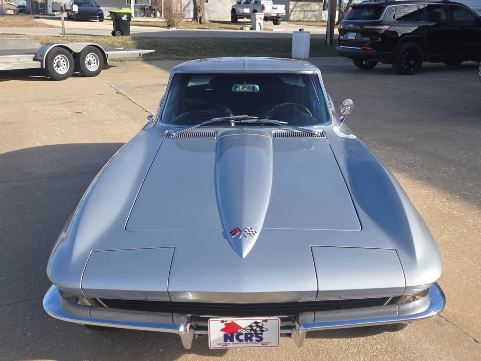1965 Chevrolet Corvette C2 - Image 4 of 21
