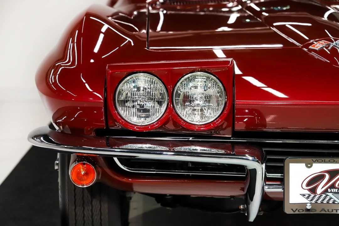 1965 Chevrolet Corvette C2 - Image 28 of 31