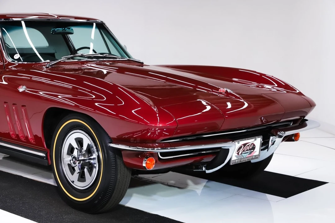1965 Chevrolet Corvette C2 - Image 10 of 31
