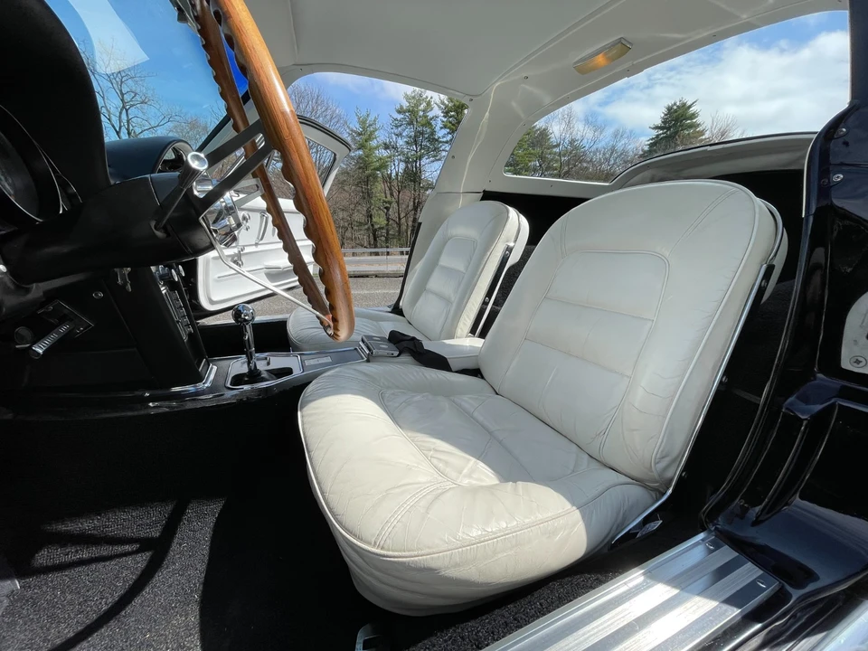 1965 Chevrolet Corvette C2 - Image 14 of 31