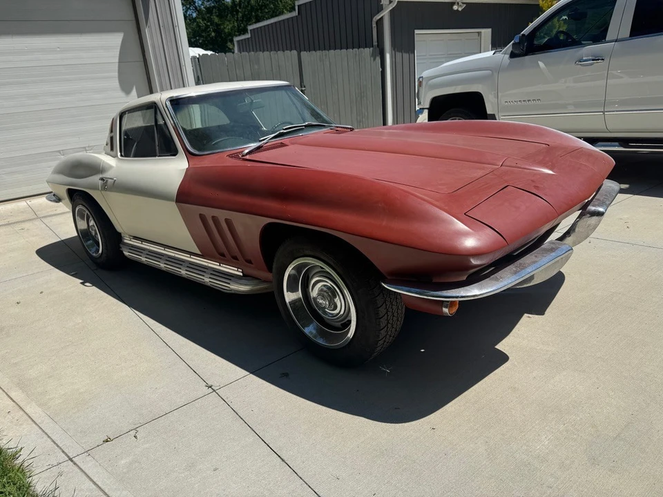 1965 Chevrolet Corvette C2 - Image 6 of 31