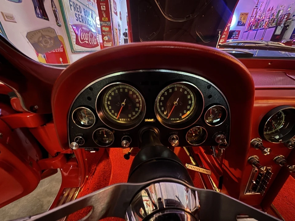 1965 Chevrolet Corvette C2 - Image 16 of 21