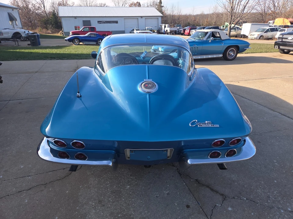 1965 Chevrolet Corvette C2 - Image 14 of 21