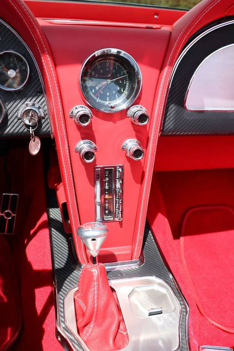 1965 Chevrolet Corvette C2 - Image 11 of 31