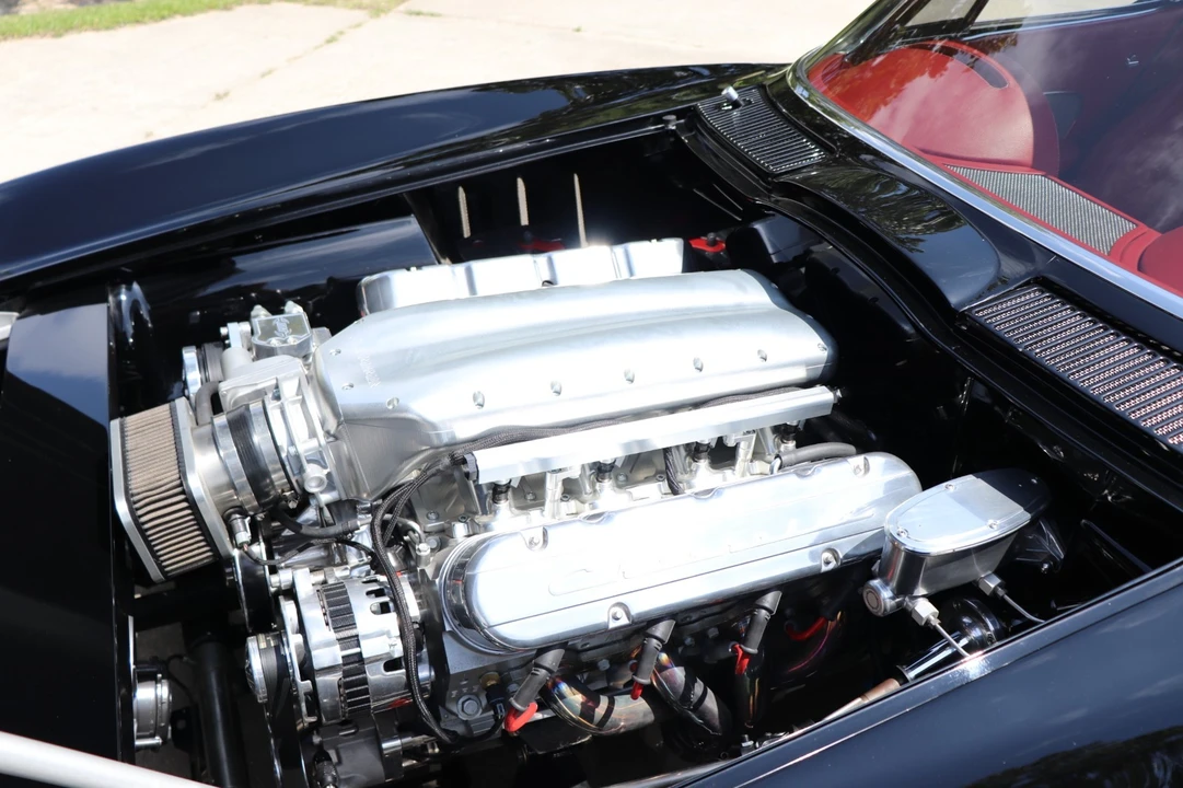 1965 Chevrolet Corvette C2 - Image 15 of 31