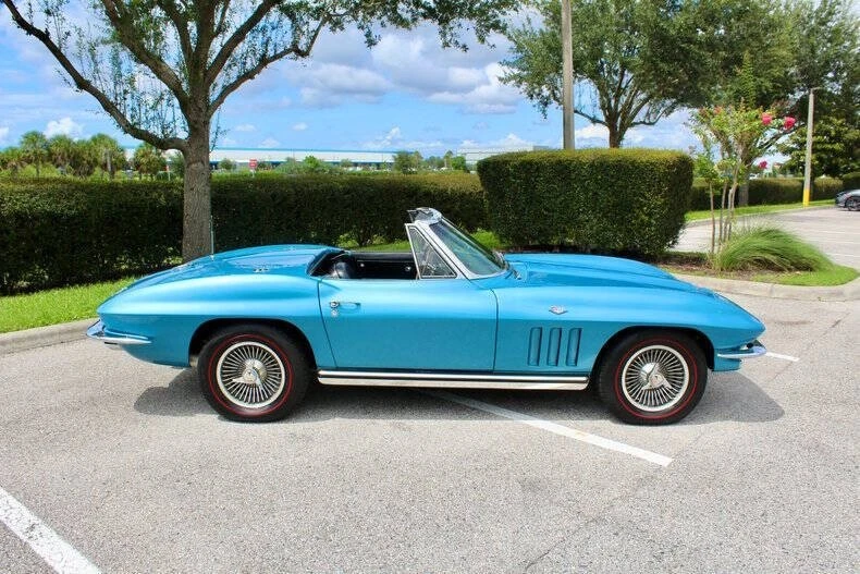 1965 Chevrolet Corvette C2 - Image 16 of 31