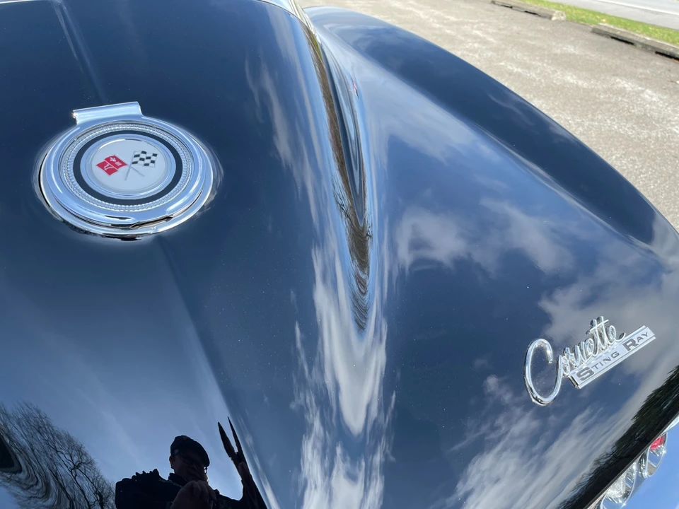 1965 Chevrolet Corvette C2 - Image 10 of 31