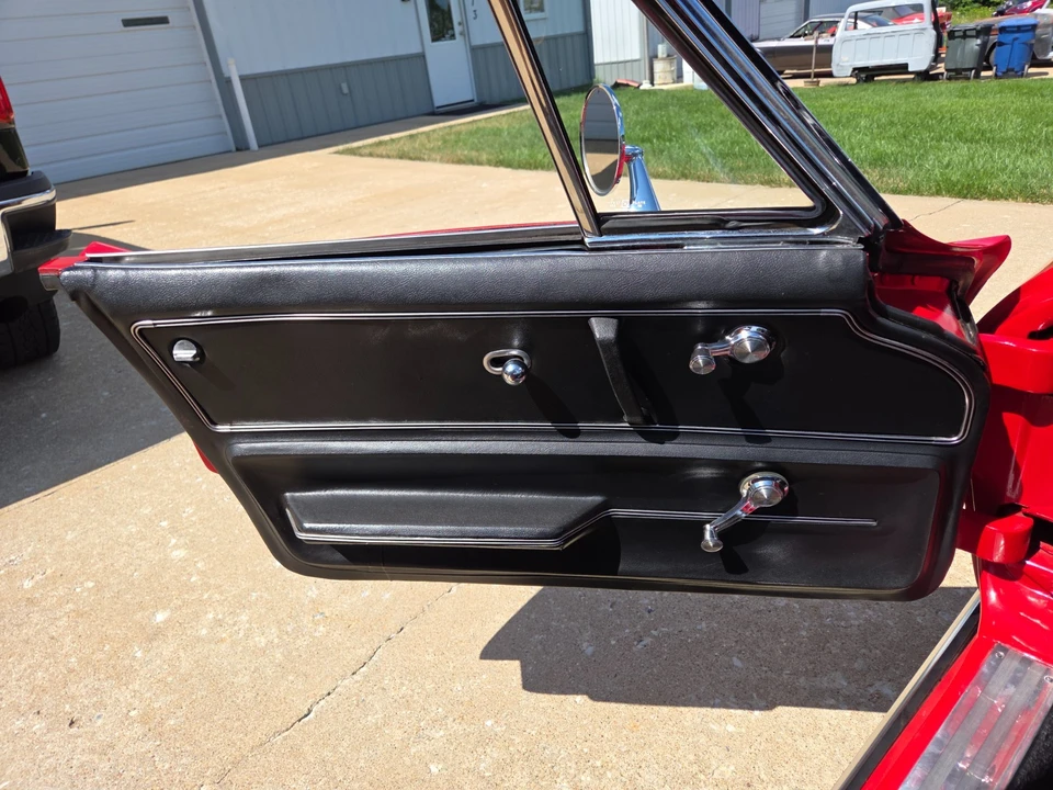 1965 Chevrolet Corvette C2 - Image 18 of 31