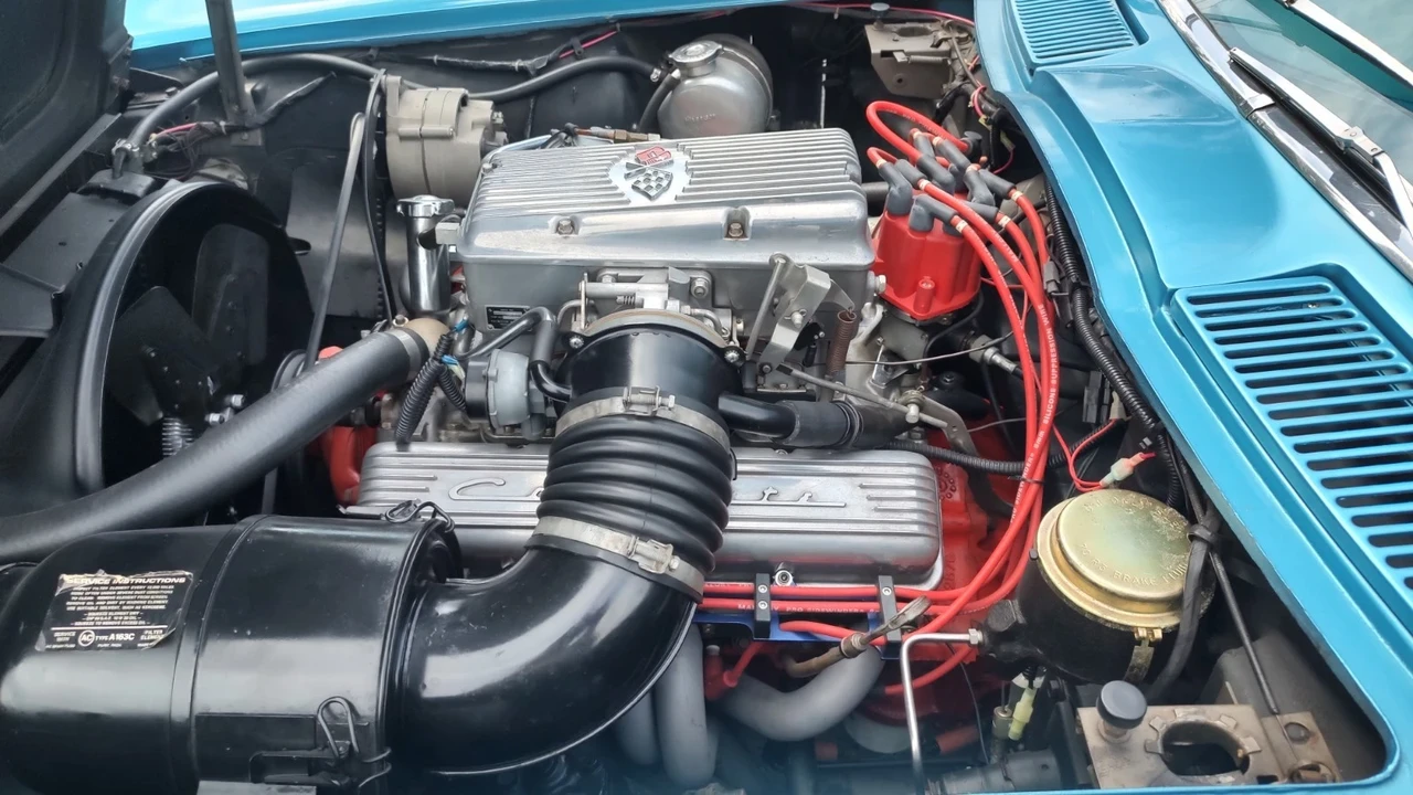 1965 Chevrolet Corvette C2 - Image 10 of 21