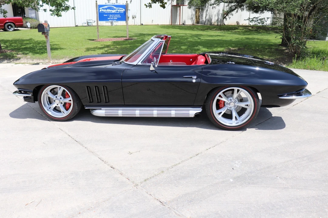 1965 Chevrolet Corvette C2 - Image 3 of 31