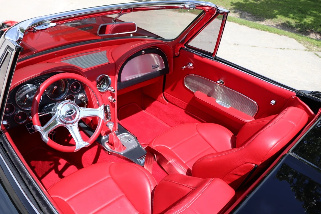 1965 Chevrolet Corvette C2 - Image 8 of 31