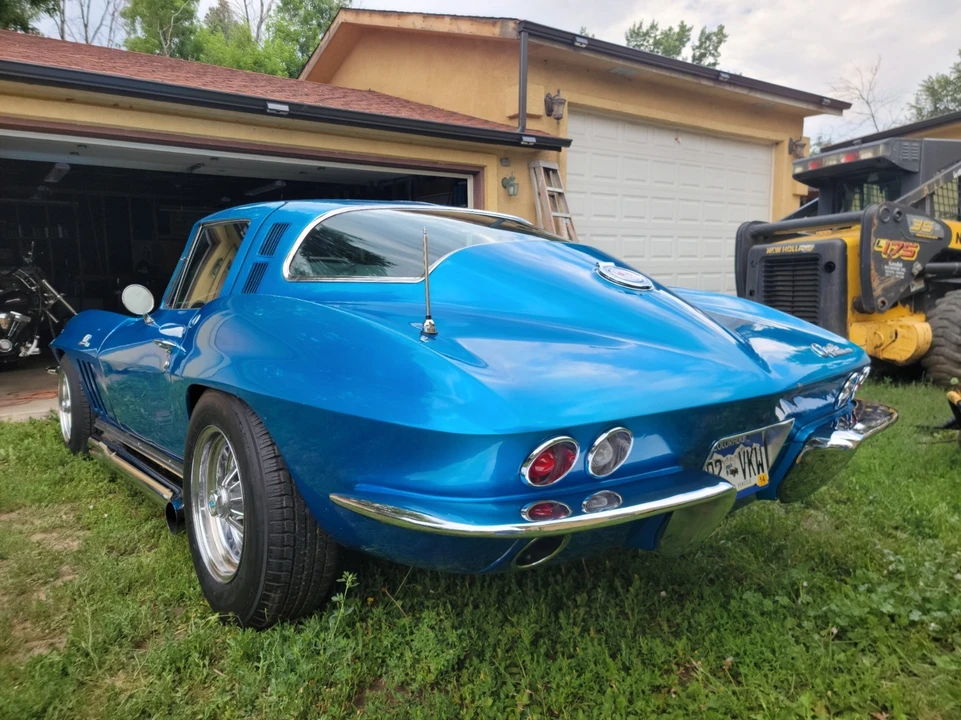 1965 Chevrolet Corvette C2 - Image 10 of 31