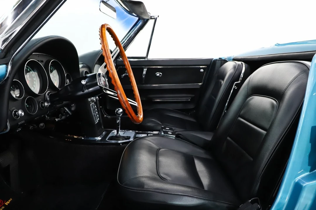 1965 Chevrolet Corvette C2 - Image 28 of 31