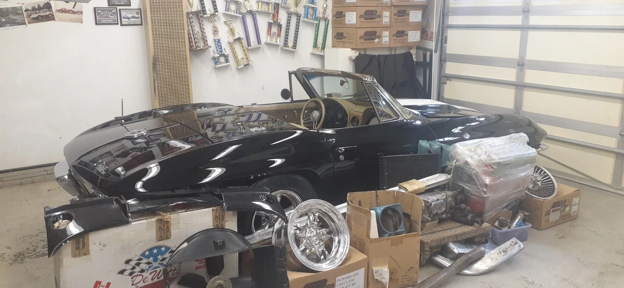 1965 Chevrolet Corvette C2 - Image 24 of 31
