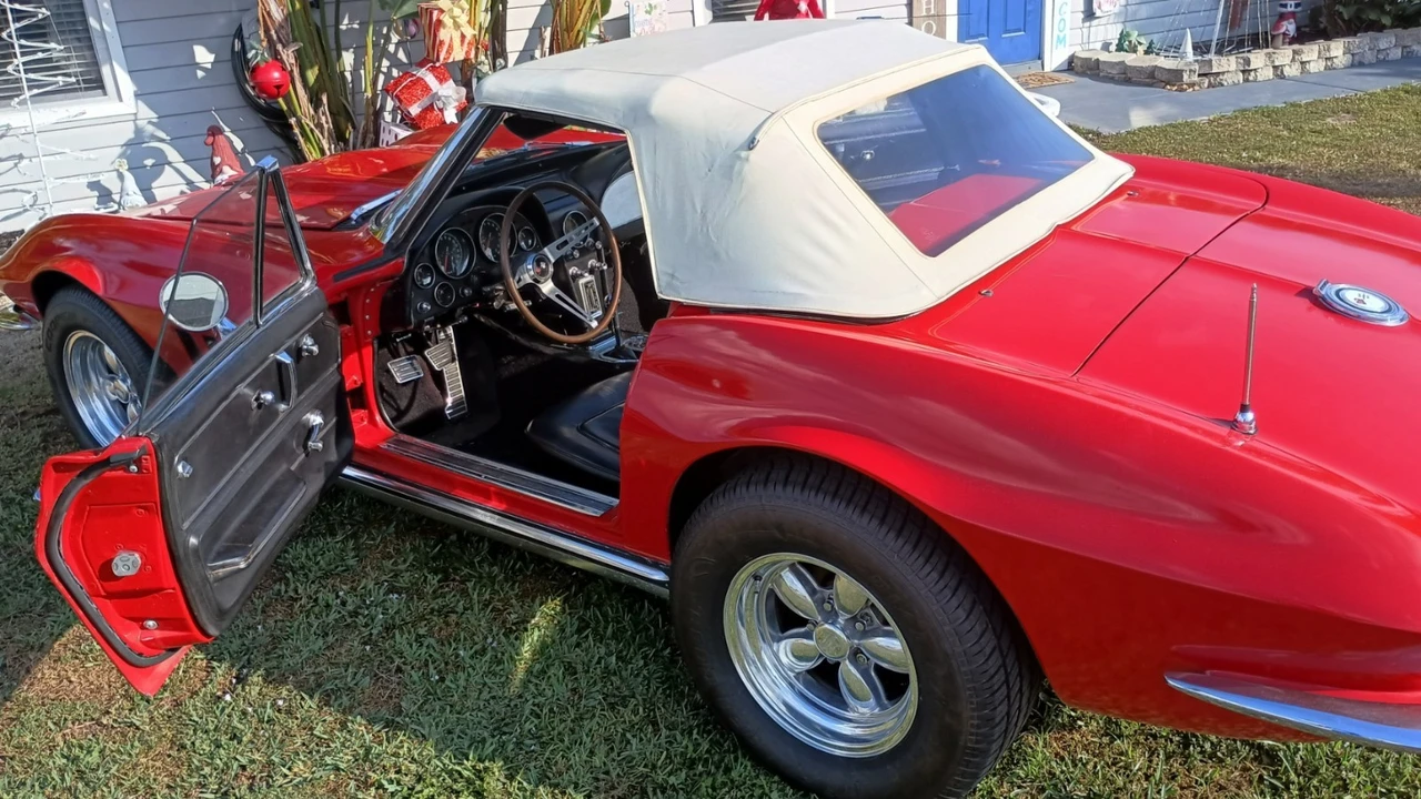 1965 Chevrolet Corvette C2 - Image 3 of 21
