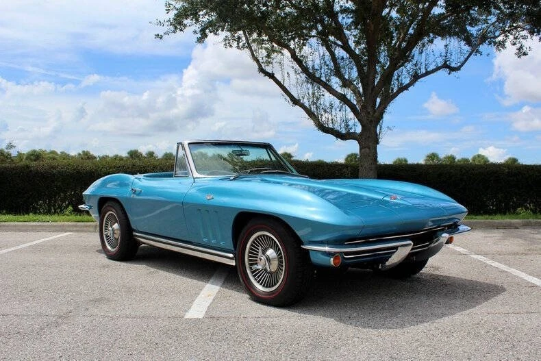 1965 Chevrolet Corvette C2 - Image 4 of 31