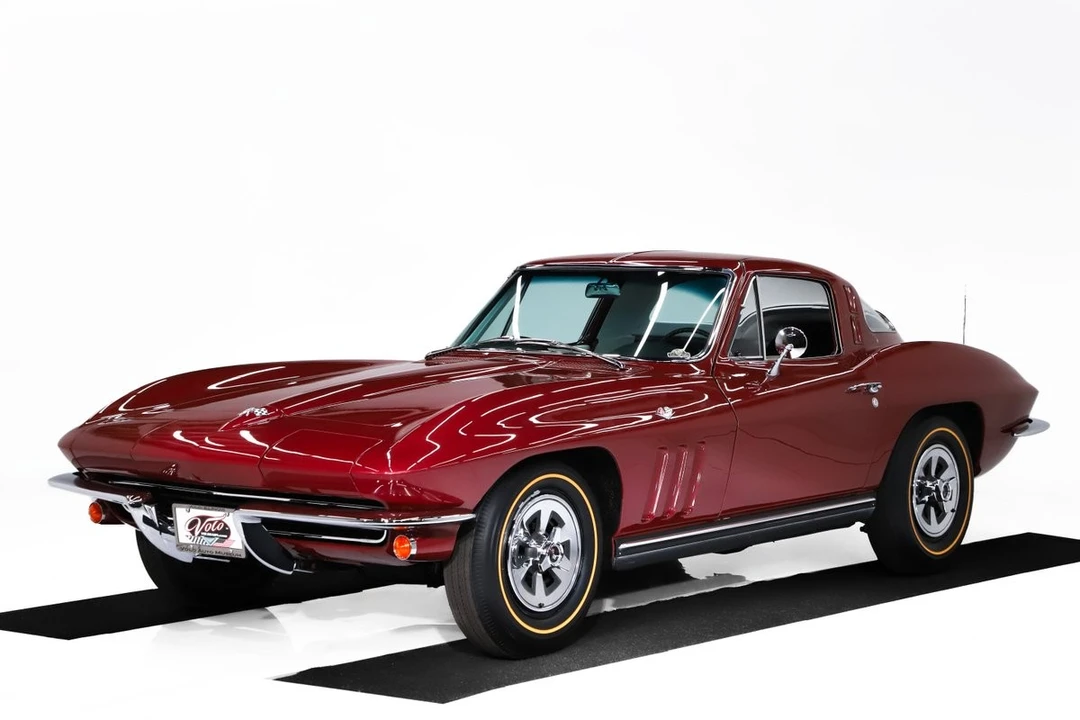1965 Chevrolet Corvette C2 - Image 20 of 31