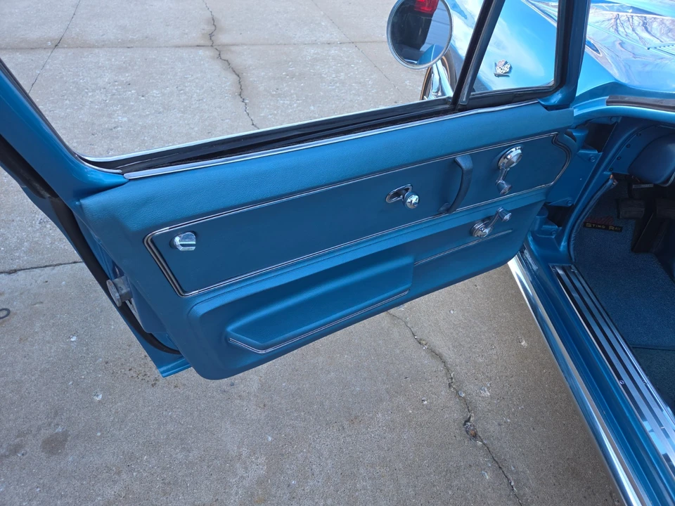 1965 Chevrolet Corvette C2 - Image 19 of 21