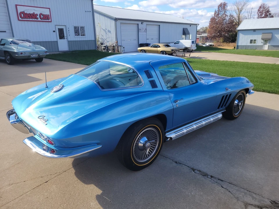 1965 Chevrolet Corvette C2 - Image 9 of 31