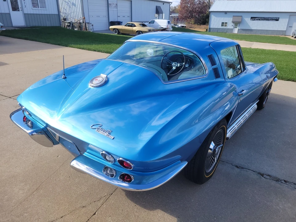 1965 Chevrolet Corvette C2 - Image 12 of 31