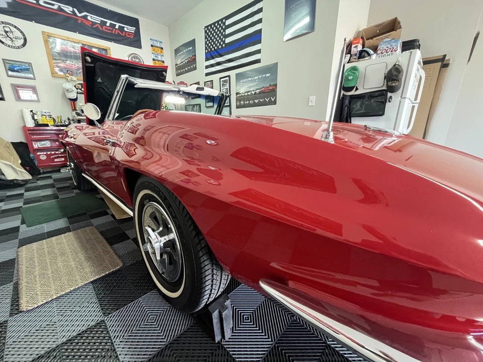 1965 Chevrolet Corvette C2 - Image 2 of 31
