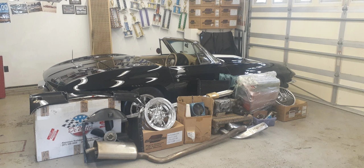 1965 Chevrolet Corvette C2 - Image 23 of 31