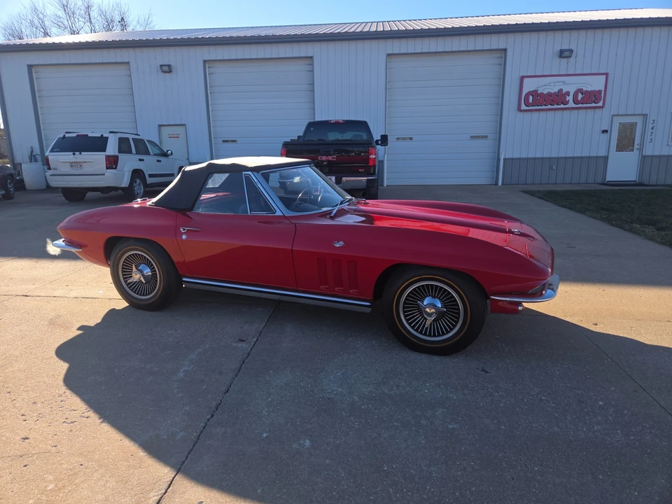 1965 Chevrolet Corvette C2 - Image 6 of 31