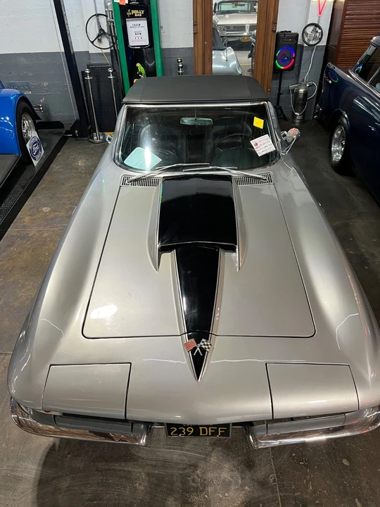 1965 Chevrolet Corvette C2 - Image 17 of 21