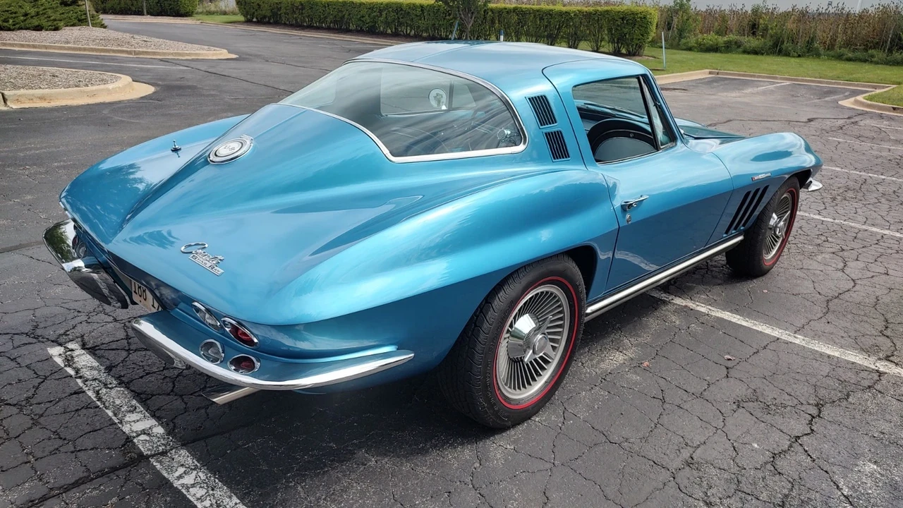 1965 Chevrolet Corvette C2 - Image 7 of 21