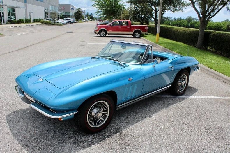 1965 Chevrolet Corvette C2 - Image 21 of 31