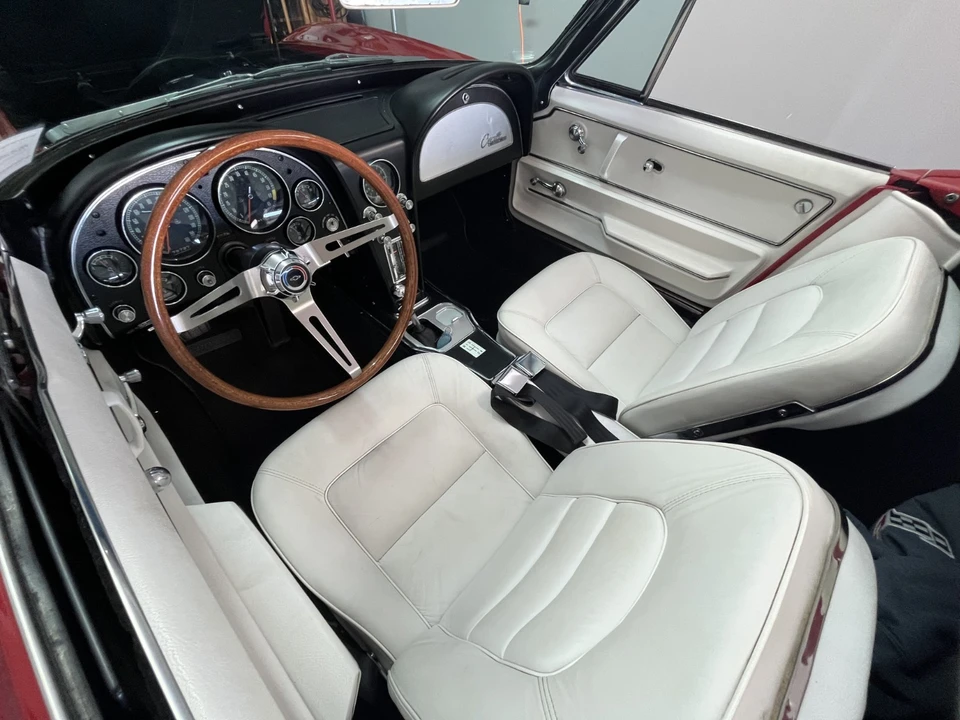 1965 Chevrolet Corvette C2 - Image 5 of 31
