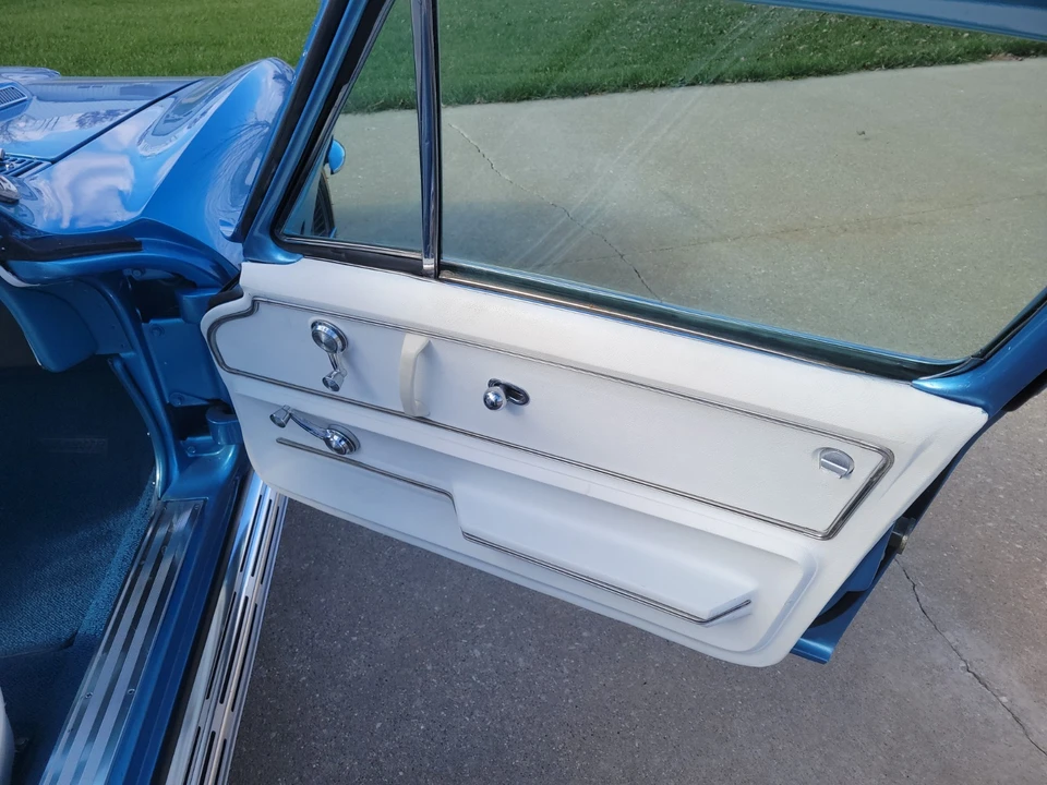 1965 Chevrolet Corvette C2 - Image 26 of 31