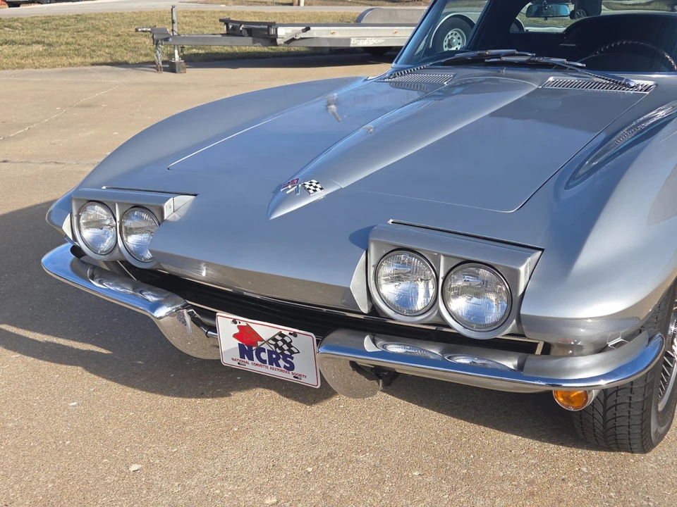 1965 Chevrolet Corvette C2 - Image 17 of 21