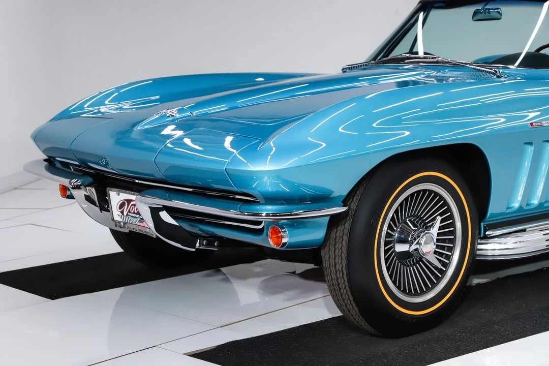 1965 Chevrolet Corvette C2 - Image 11 of 31