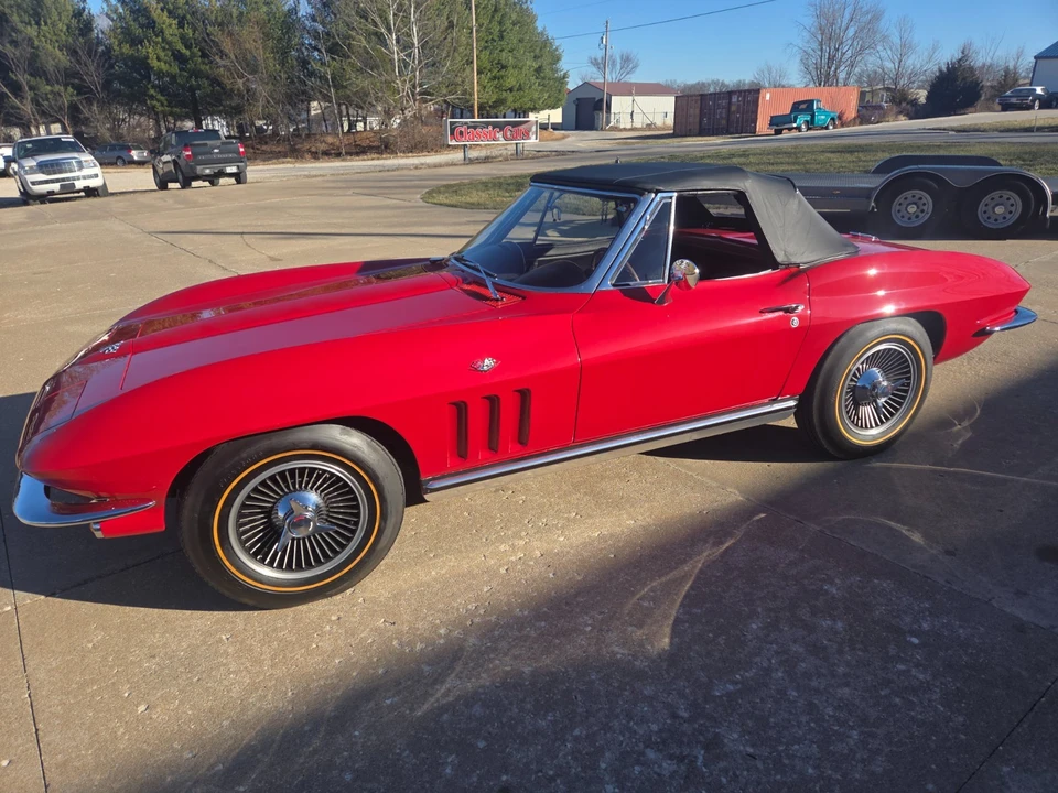 1965 Chevrolet Corvette C2 - Image 15 of 31