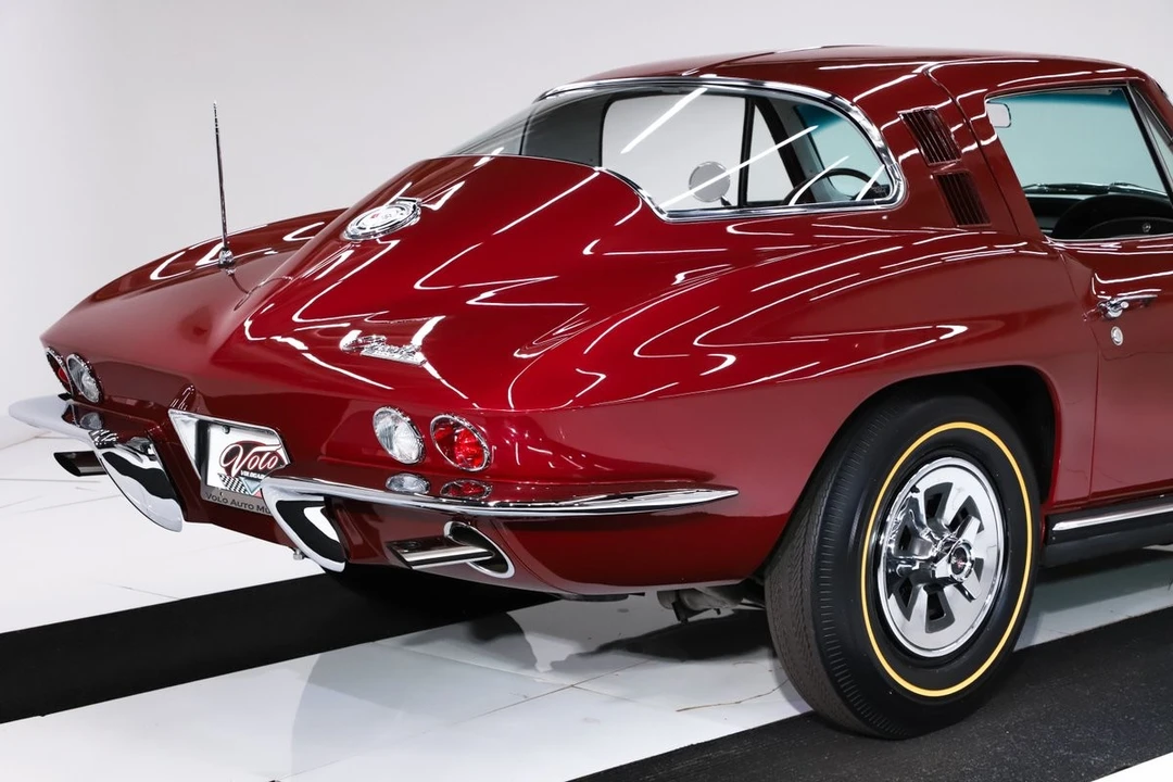 1965 Chevrolet Corvette C2 - Image 16 of 31