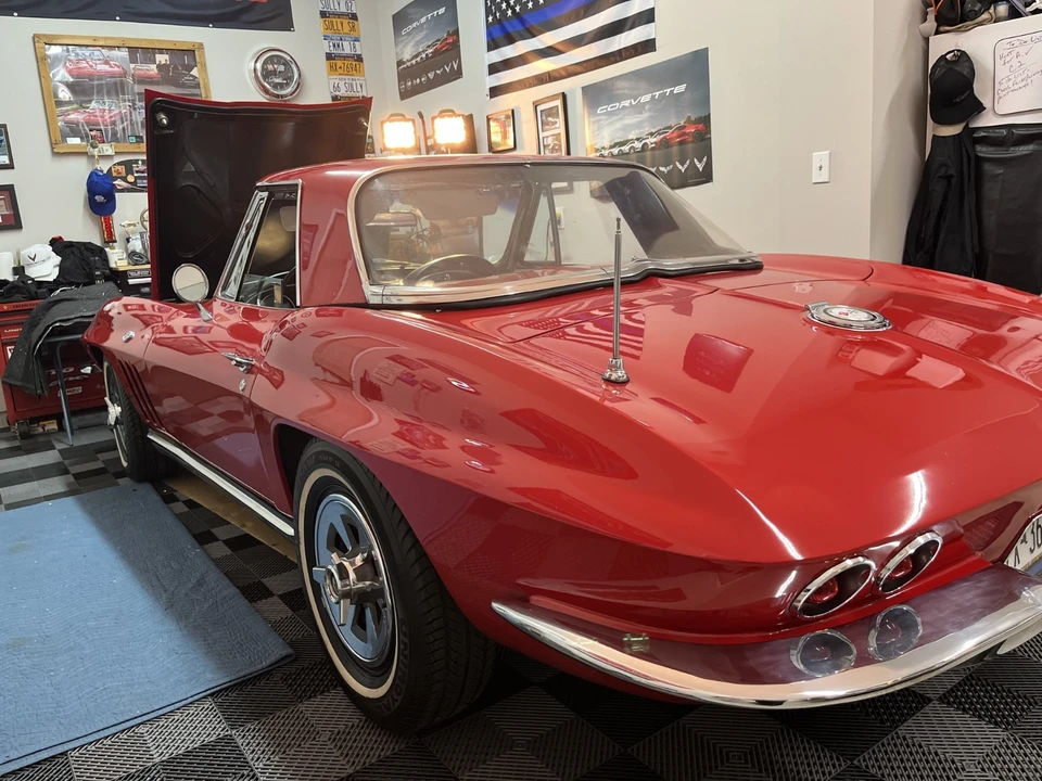 1965 Chevrolet Corvette C2 - Image 21 of 31
