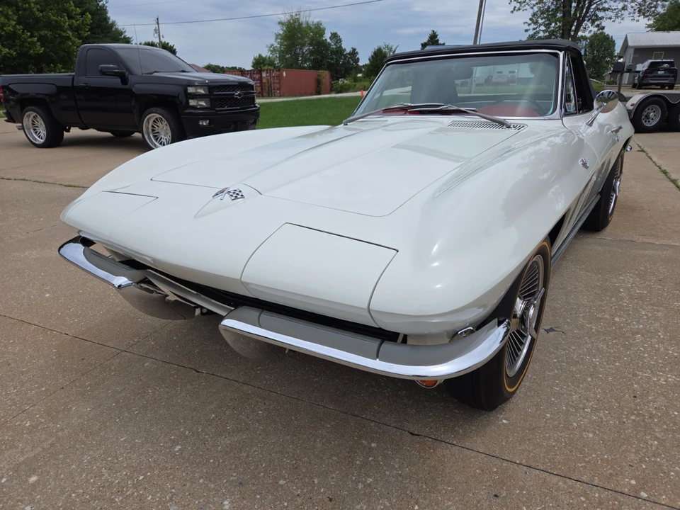 1965 Chevrolet Corvette C2 - Image 3 of 31