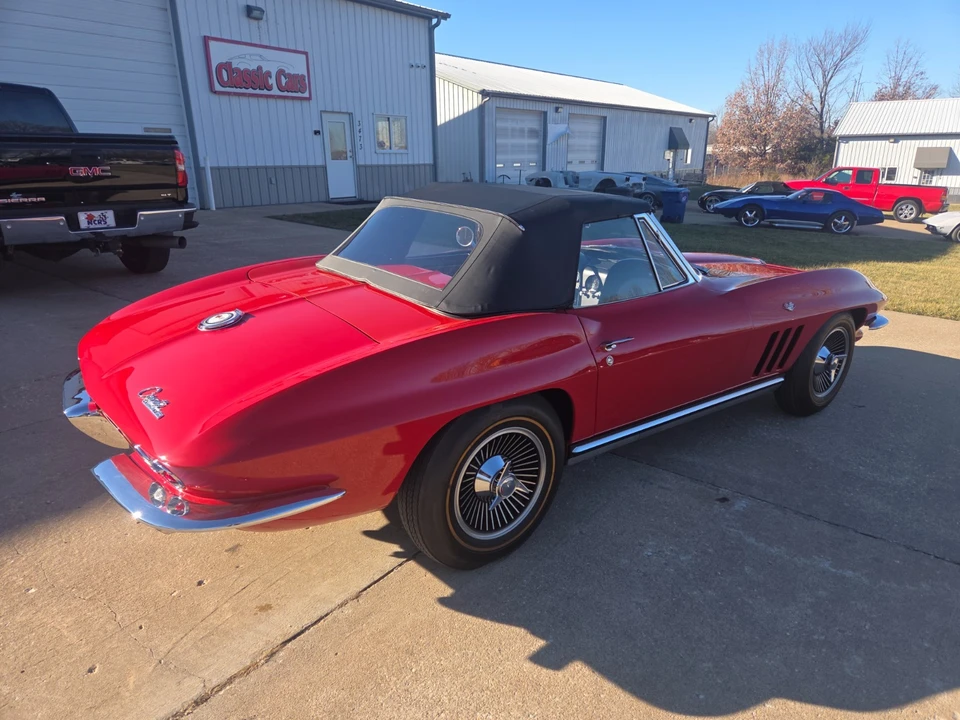1965 Chevrolet Corvette C2 - Image 7 of 31
