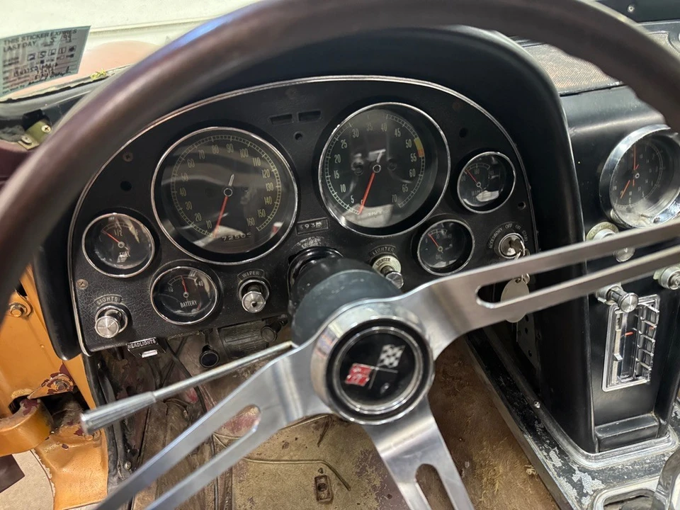 1965 Chevrolet Corvette C2 - Image 26 of 31