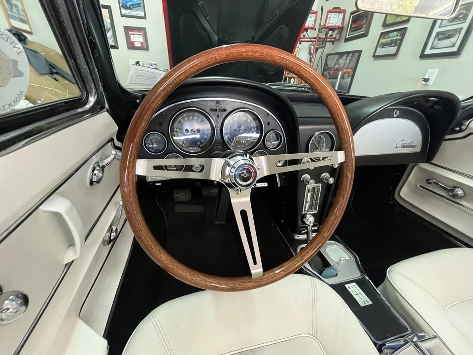 1965 Chevrolet Corvette C2 - Image 4 of 31