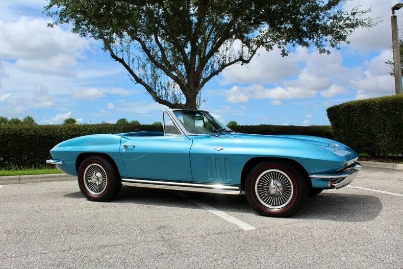 1965 Chevrolet Corvette C2 - Image 3 of 31