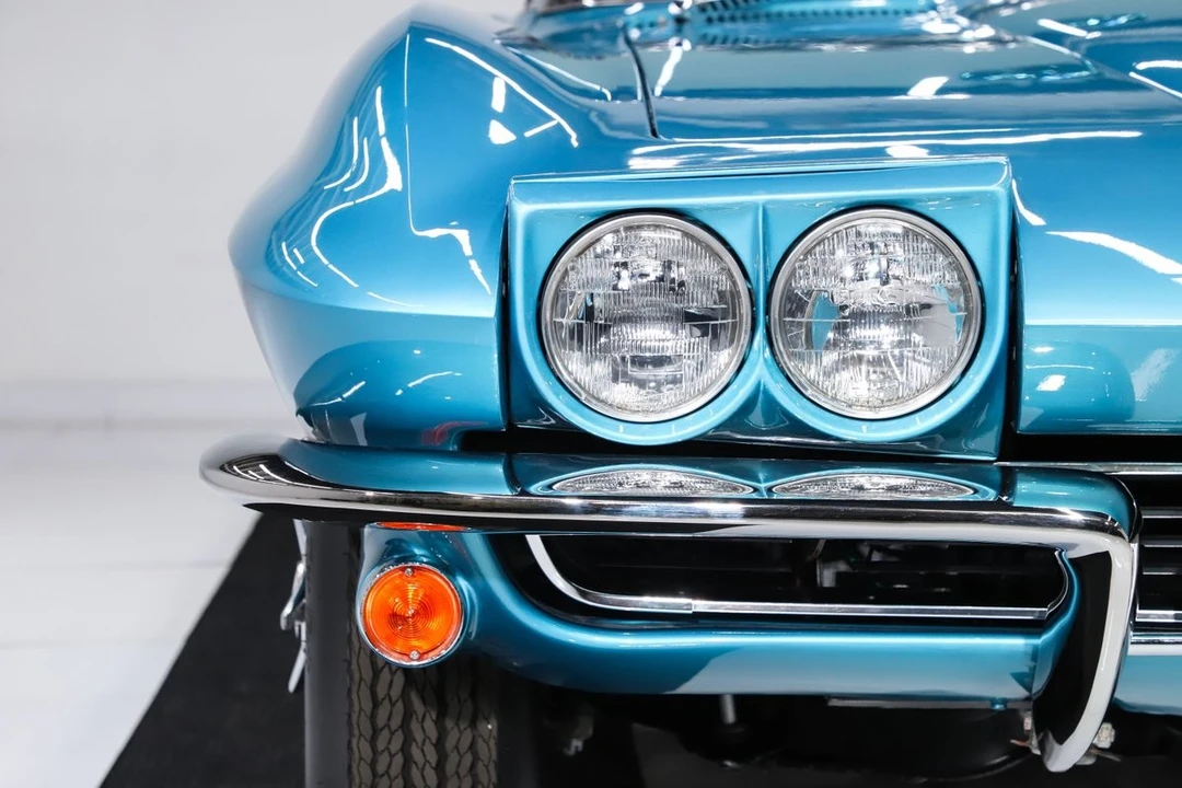 1965 Chevrolet Corvette C2 - Image 27 of 31