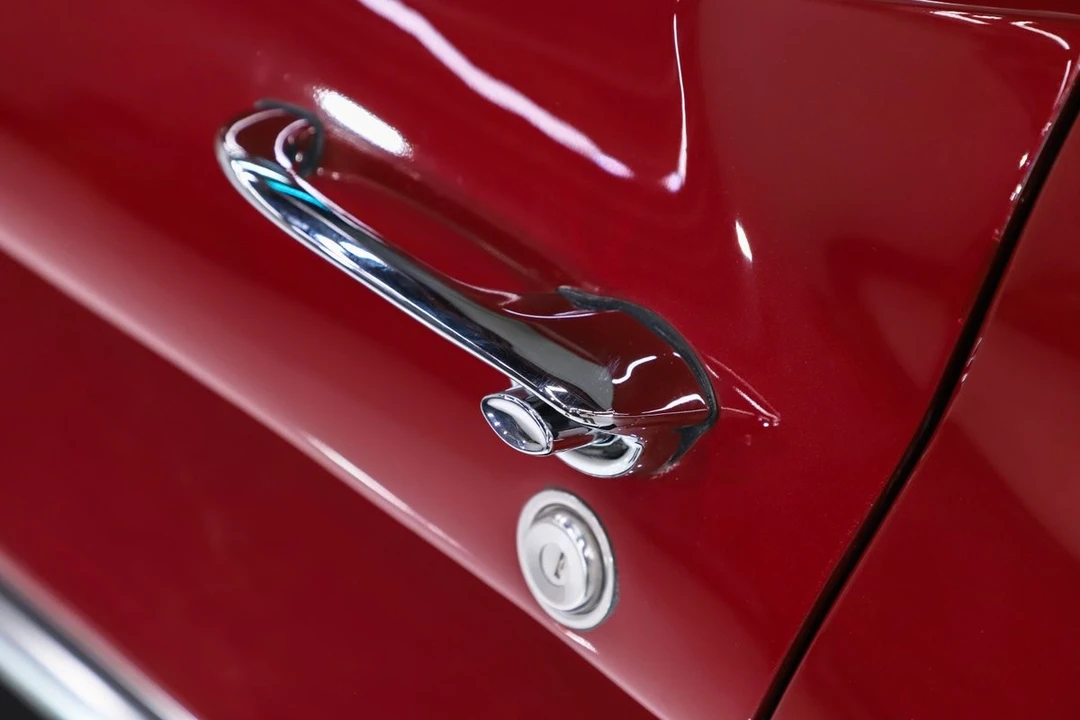 1965 Chevrolet Corvette C2 - Image 28 of 31