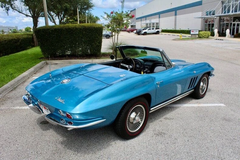 1965 Chevrolet Corvette C2 - Image 14 of 31
