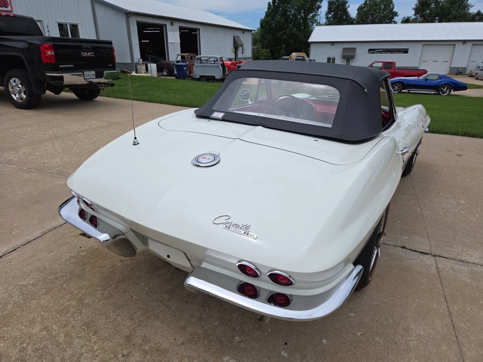 1965 Chevrolet Corvette C2 - Image 12 of 31