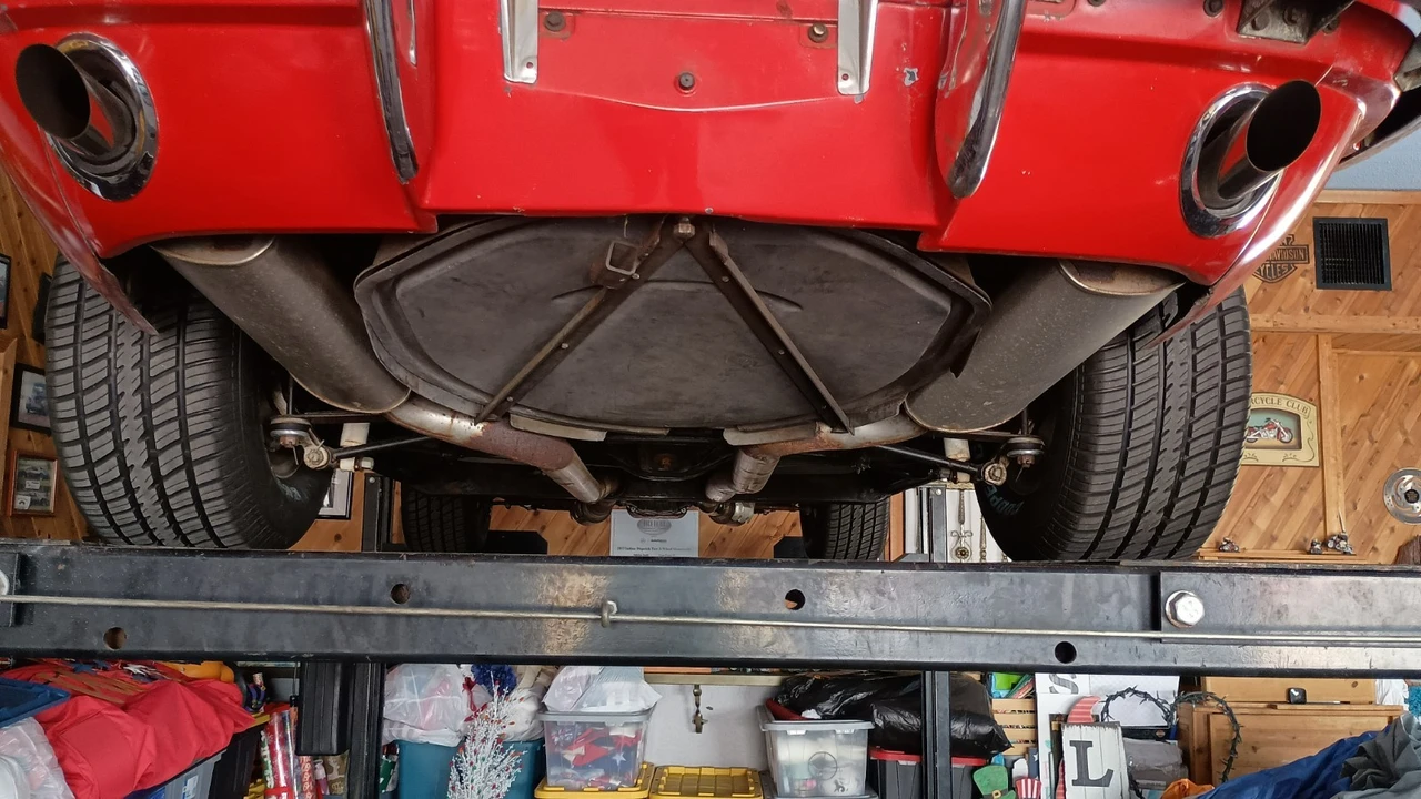 1965 Chevrolet Corvette C2 - Image 11 of 21