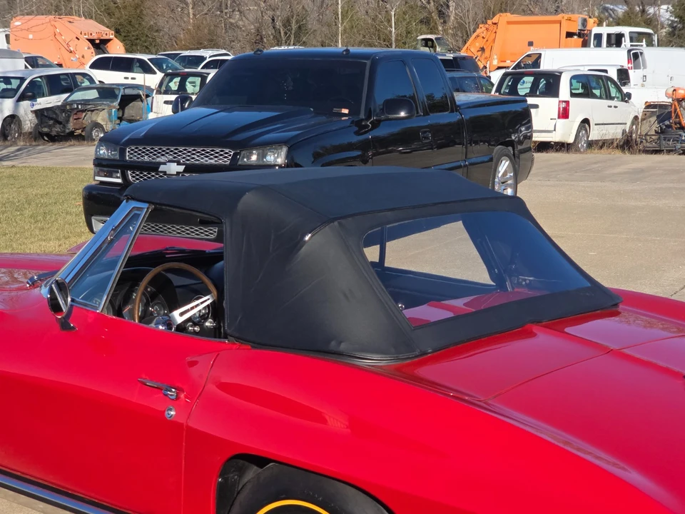 1965 Chevrolet Corvette C2 - Image 13 of 31